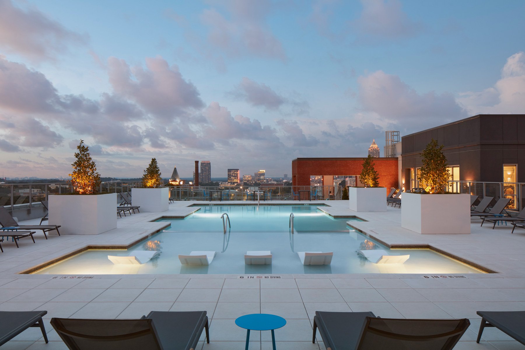 Inspire pool deck. Off-campus student housing near Georgia Tech in Atlanta Midtown 