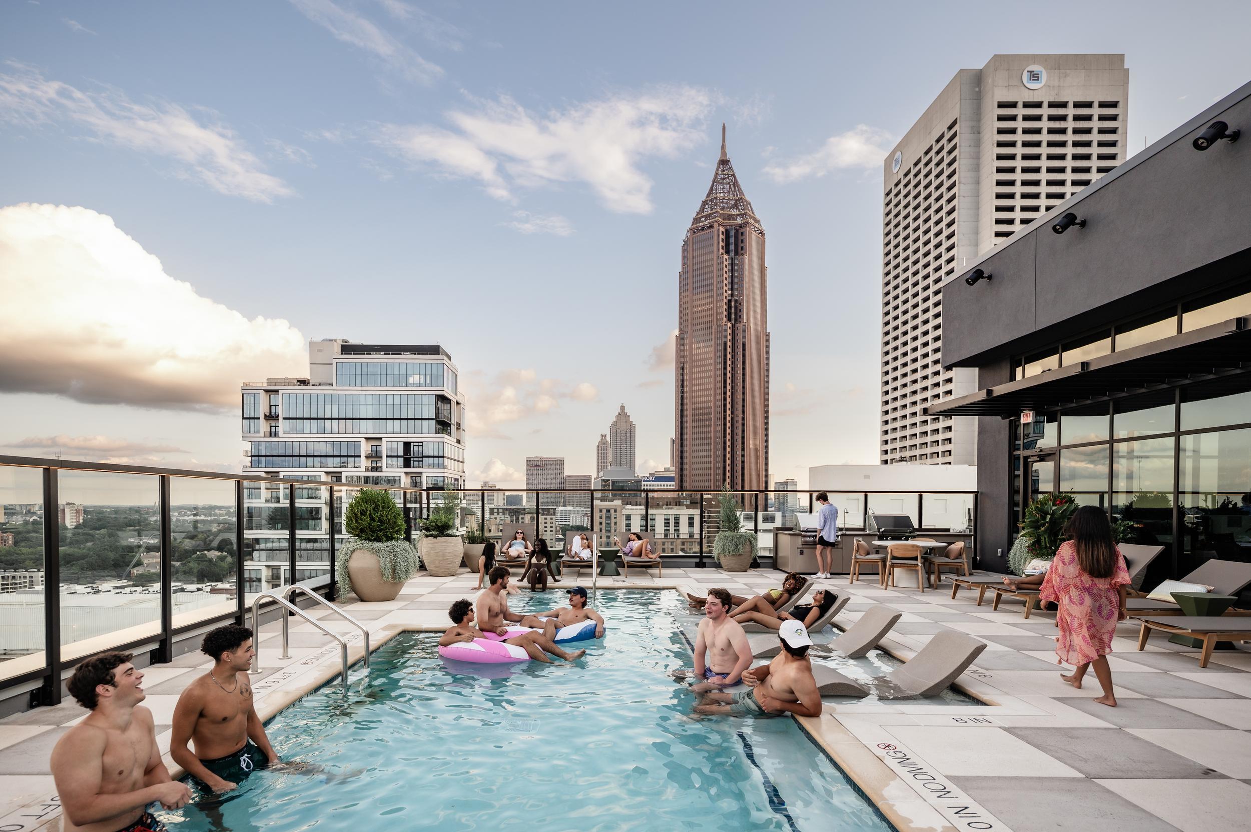 Make a splash at Rambler’s 19th-floor rooftop pool featuring a hot tub, grills, and views of downtown Atlanta and Midtown.