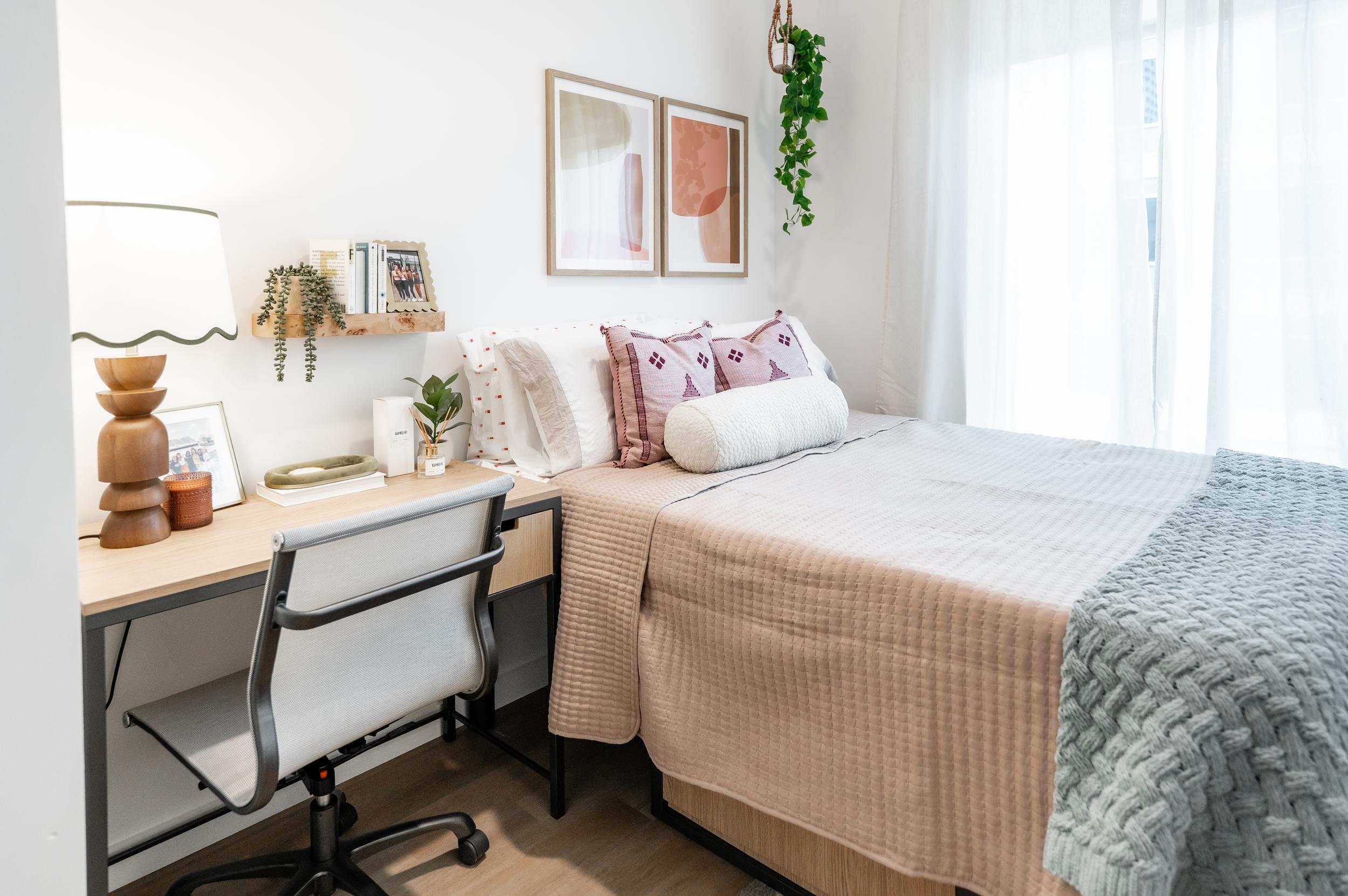 Representative bedroom featuring Rambler Atlanta's standard furniture and finishes.